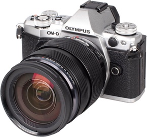 Olympus OM-D E-M5 Mark II Silver + M.Zuiko Digital ED 14-150 mm f/4.0-5.6 II Black