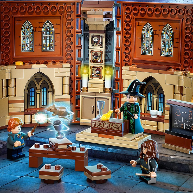 Конструктор LEGO Harry Potter Учёба в Хогвартсе: Урок трансфигурации 76382, 241 шт.