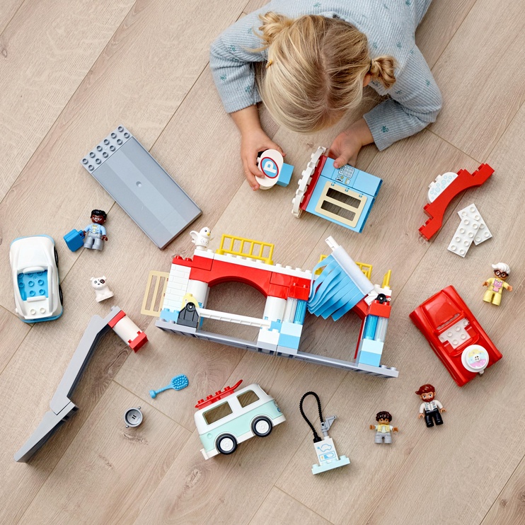 Konstruktors LEGO Duplo Autostāvvieta un automazgātava 10948, 112 gab.