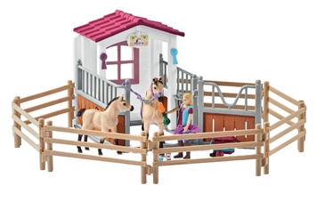 Schleich Horse Stall With Arab Horses And Groom 42369