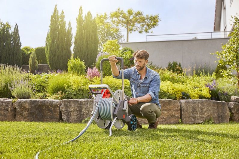 Laistymo vežimėlis su žarna Gardena AquaRoll L Easy Hose