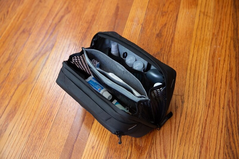 peak design travel tech pouch