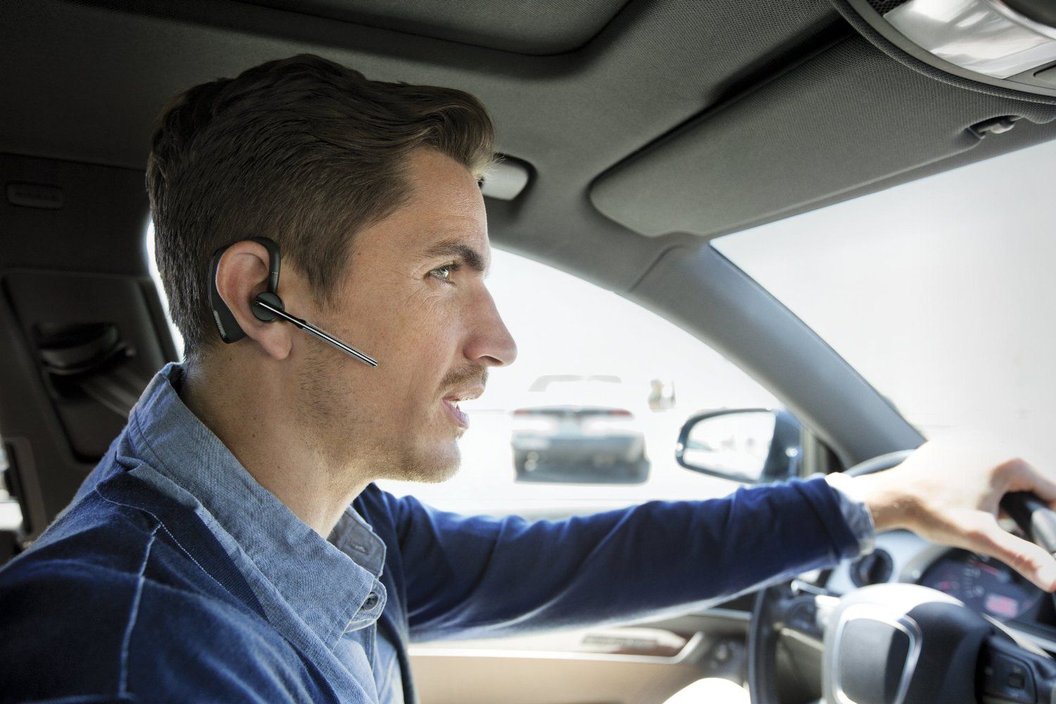 Laisvų rankų įranga Plantronics Voyager Legend Bluetooth Headset Black -  Senukai.lt