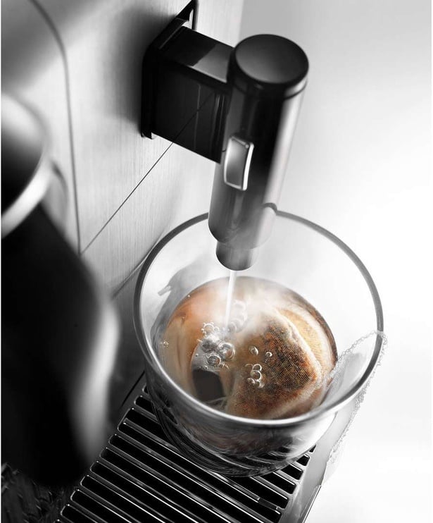 Kapsulas kafijas automāts De'Longhi Nespresso Lattissima Pro EN 750.MB, sudraba