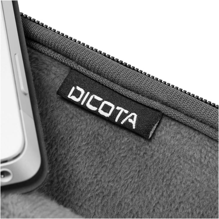 Чехол для ноутбука Dicota Ultra Skin Pro, черный, 14.1″