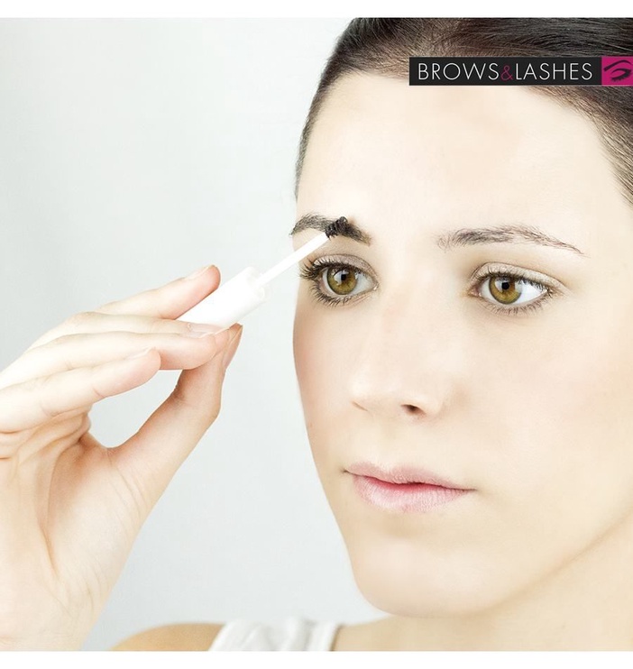 Kulmutušš Beter Brow Booster 01 Light Medium, 5 g