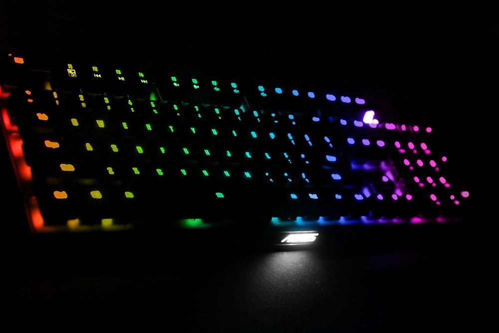 gigabyte aorus k9 optical mechanical keyboard