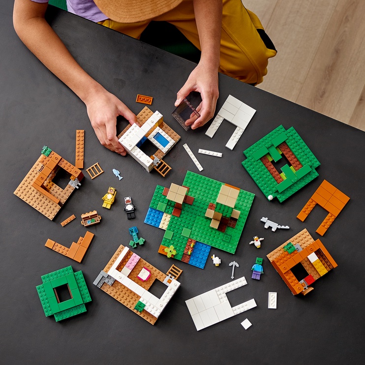 Konstruktor LEGO Minecraft Moodne puuonn 21174, 909 tk