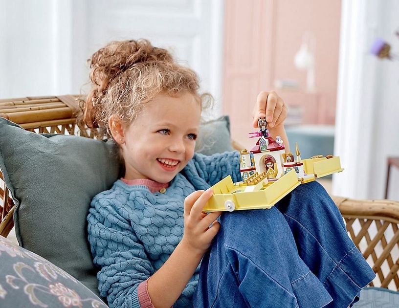 Konstruktor LEGO® I Disney Princess™ Bella juturaamatu seiklused 43177, 111 tk