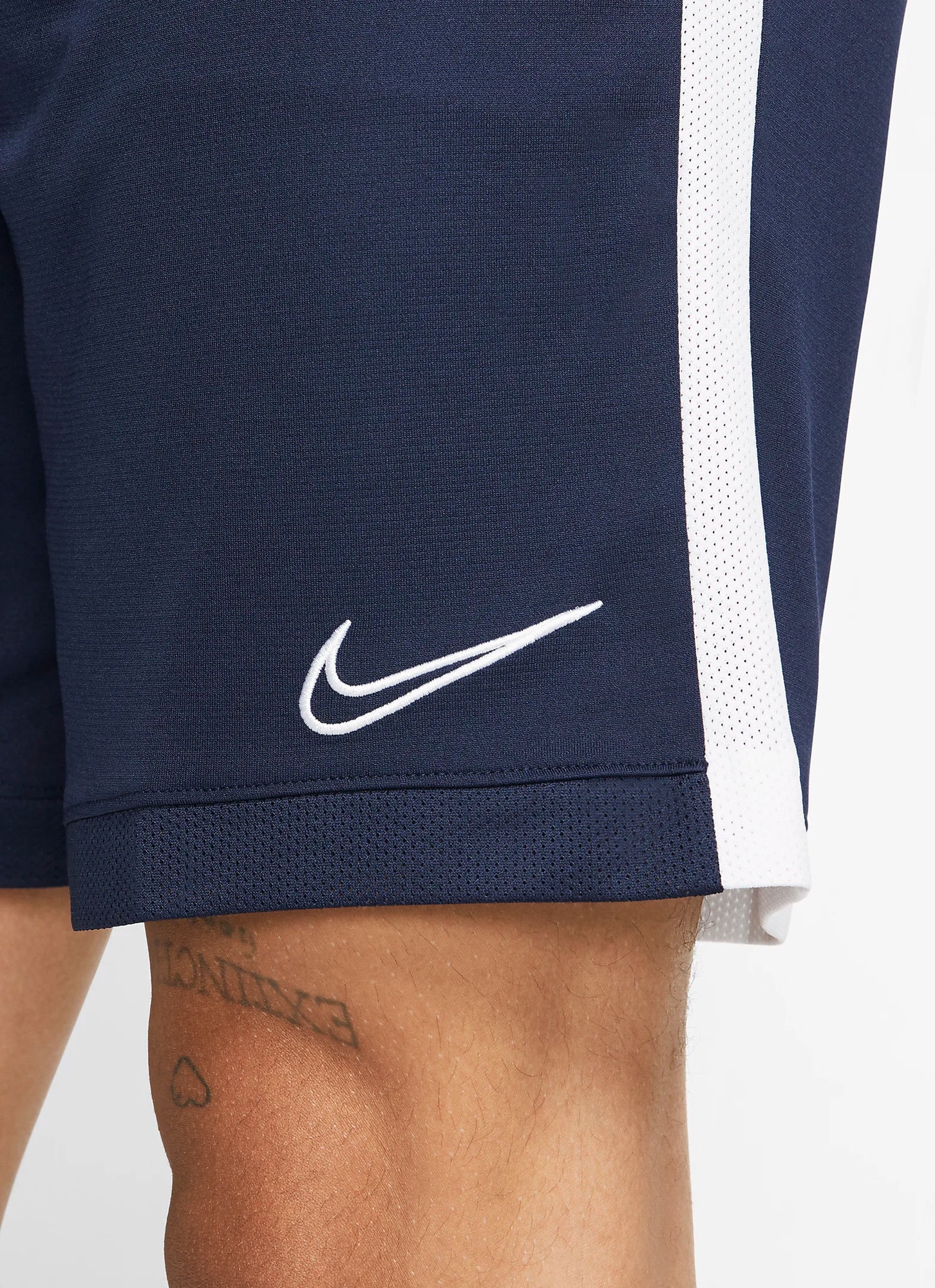 navy blue nike short