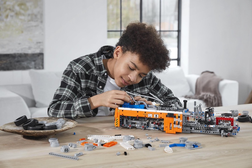 Konstruktor LEGO Technic Vastupidav puksiirauto 42128, 2017 tk
