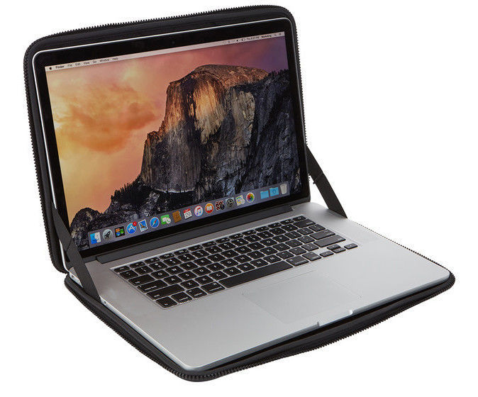 Thule Gauntlet 3.0 13/" MacBook Pro Sleeve Black