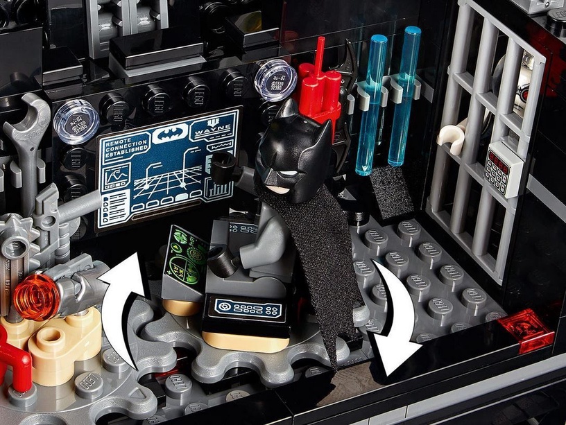 Конструктор LEGO® DC Мобильная база Бэтмена 76160