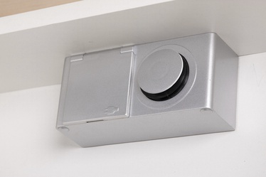 LED valgusti ja lüliti peegelkapile RB